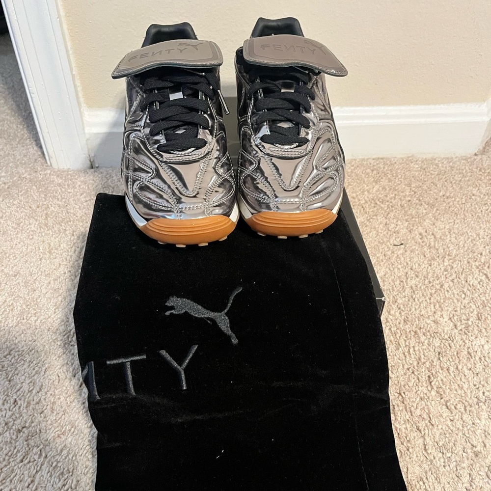 Puma Black and Silver AVANTI CI FENTY Women's Shoe Box